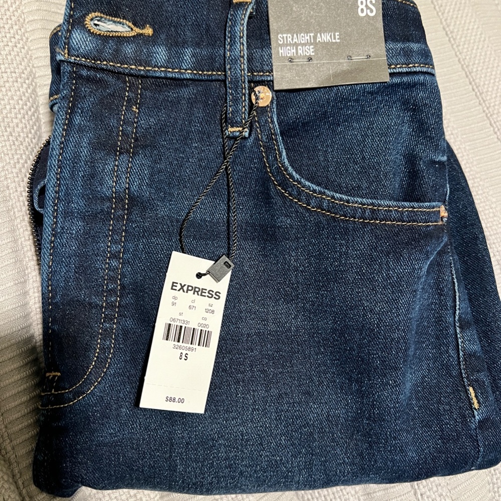 Express Straight Ankle High Rise Jeans 6s and 8s NWT